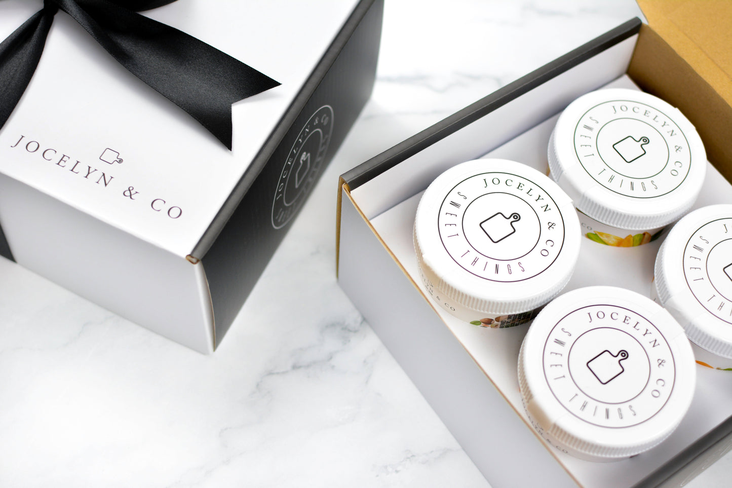 Classic Fruit & Nuts Gift Box